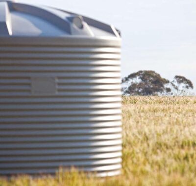 What are the types of storage tanks and their advantages?